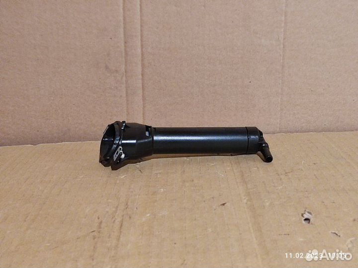 Форсунка омывателя фар передняя левая Honda Cr-V