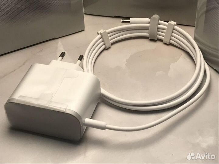 Умная колонка Яндекс Станция Мини с Алисой