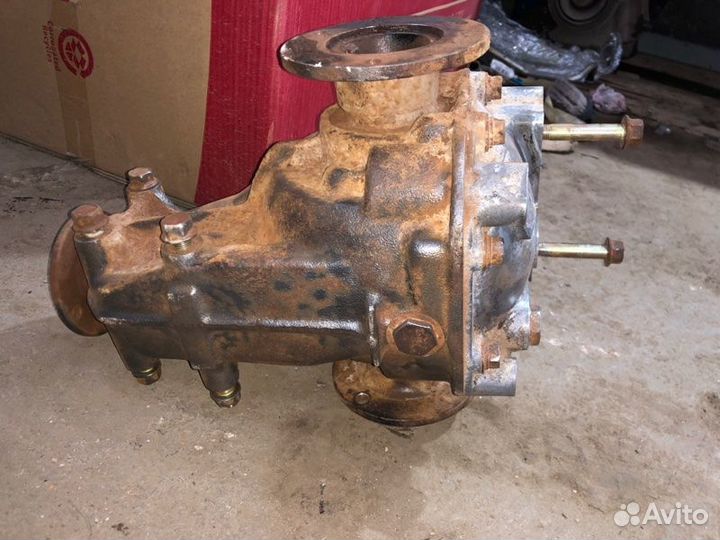 Редуктор задний Mitsubishi Space Wagon N94W 4G64