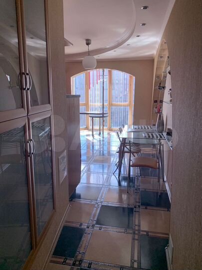 4-к. квартира, 200 м², 6/11 эт.