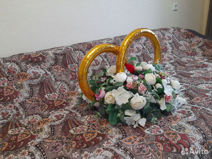 Кольца на машину свадебные