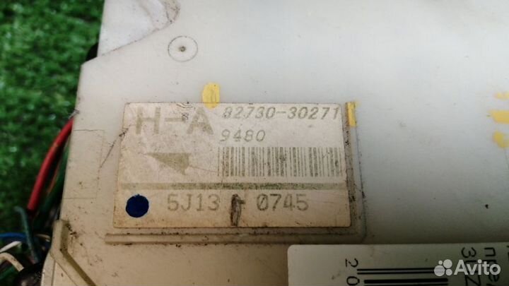 Блок предохранителей Lexus Gs430