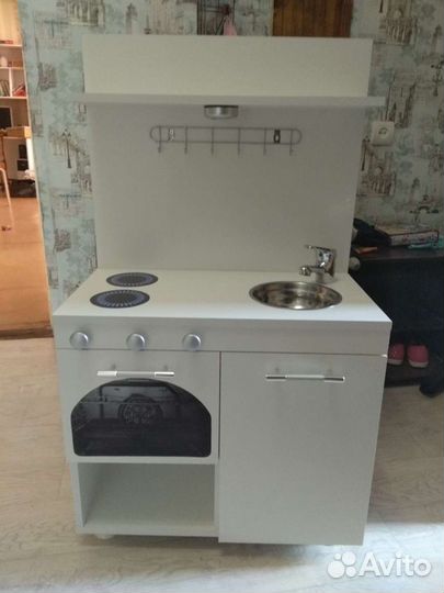 Детская игровая кухня 