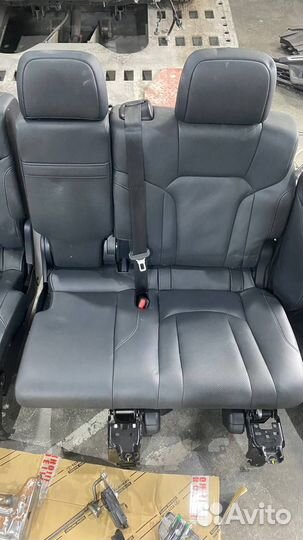 Сиденья Lexus LX570