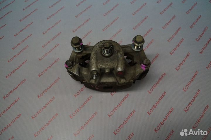 Nissan 41011-ET00A Суппорт тормозной правый