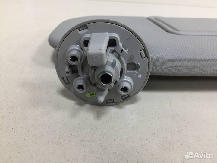 Козырек солнцезащитный внутри Chevrolet Cruze J300