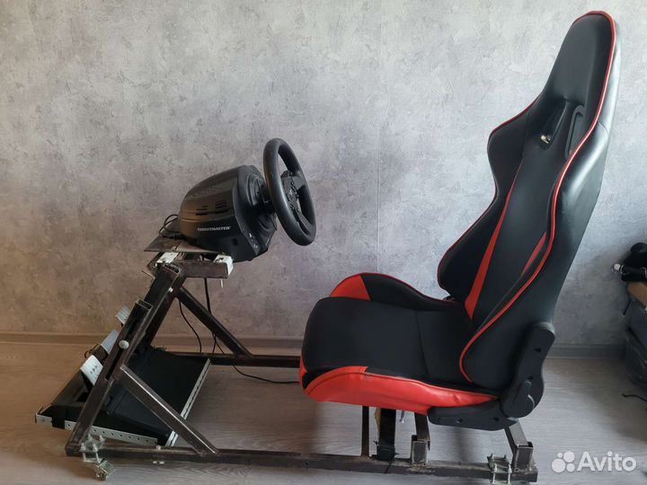 Кокпит для симрейсинга