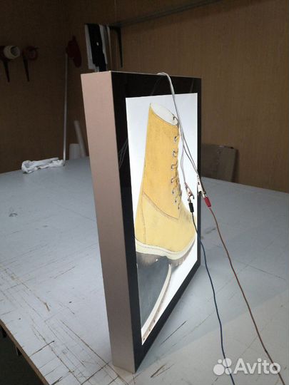 Лайтбокс магнетик на тросах двухсторонний