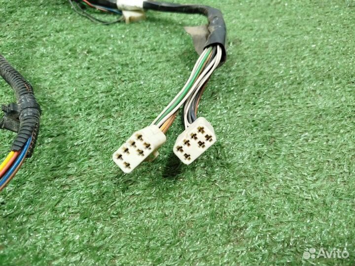 Проводка двери Chevrolet Niva универсал 2123 2006