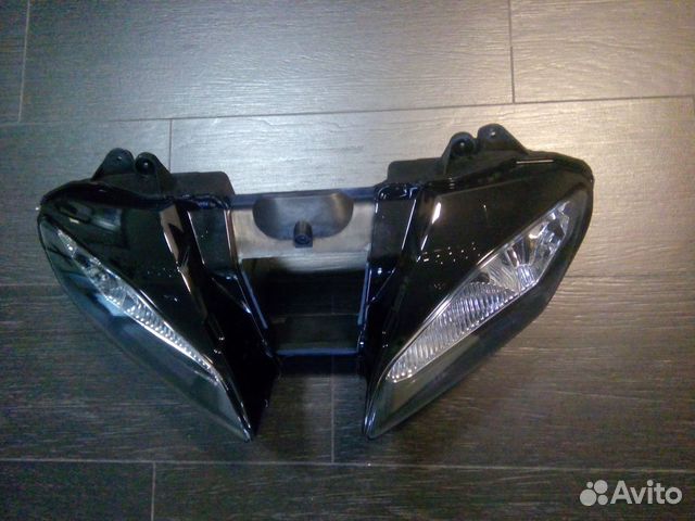 Фара для yamaha YZF R6 2006-2007 год новая