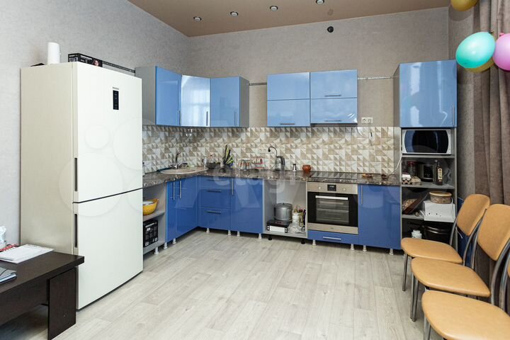 Дом 240 м² на участке 7 сот.