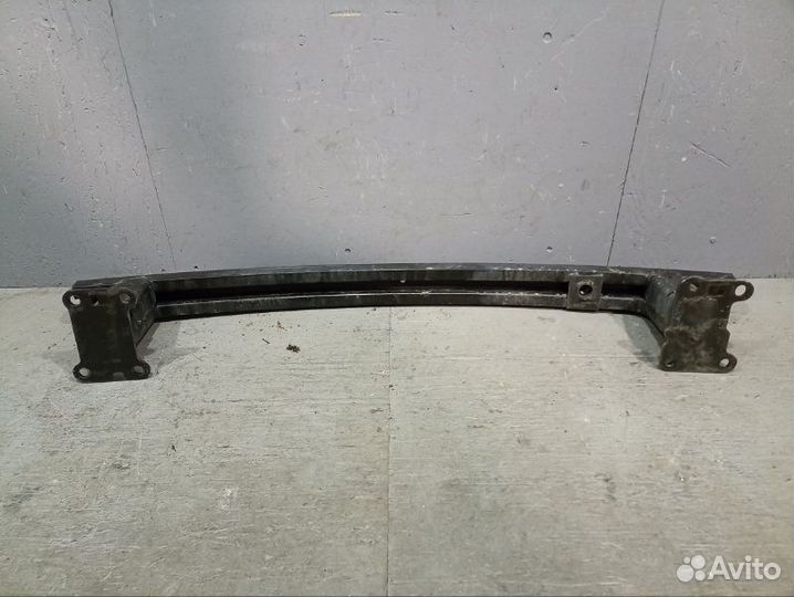 Усилитель бампера передний Nissan Qashqai J10