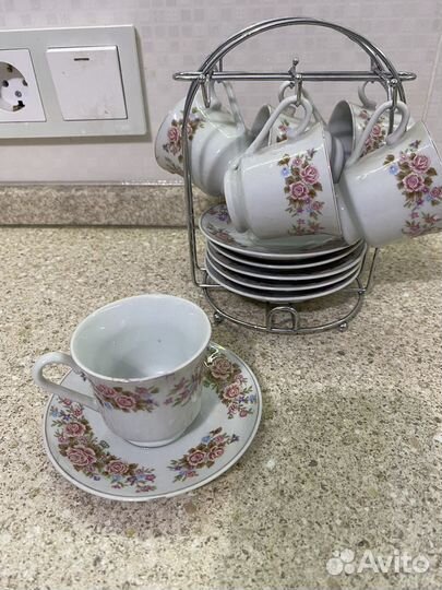 Кофейный сервиз на подставке