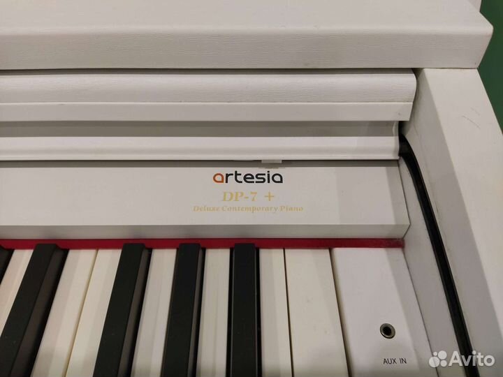 Цифровое пианино artesia dp-7 + wh