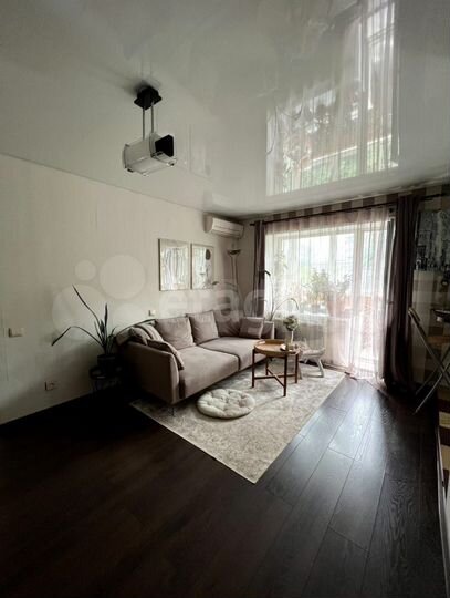 2-к. квартира, 45 м², 3/6 эт.