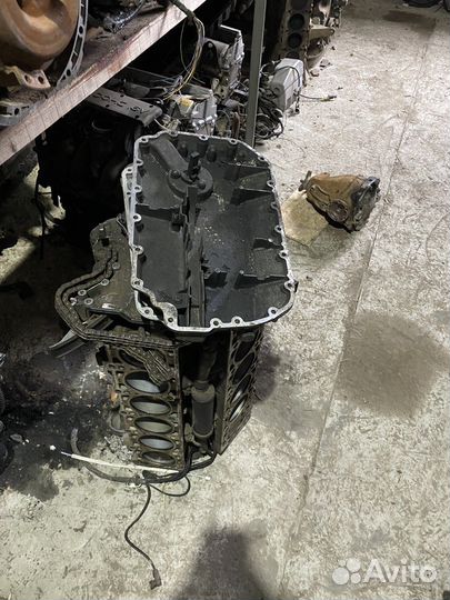 Поддон Ауди А6 С5 2.5 дизель с датчиком уровня