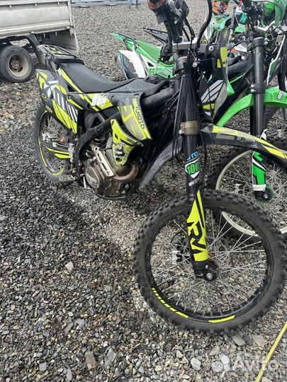 RegulMoto ZR 250