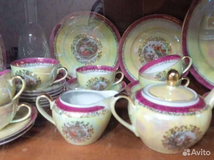 Сервиз столово-чайный на 12 персон