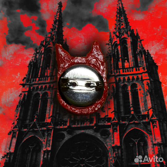 Значки из серии «Красно-серый город», 4,5 и 6