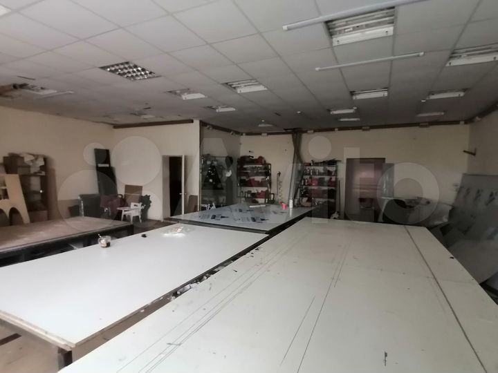 Здание, 255.4 м²