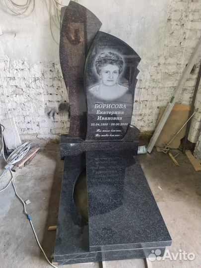 Элитные памятники из гранита/мрамора