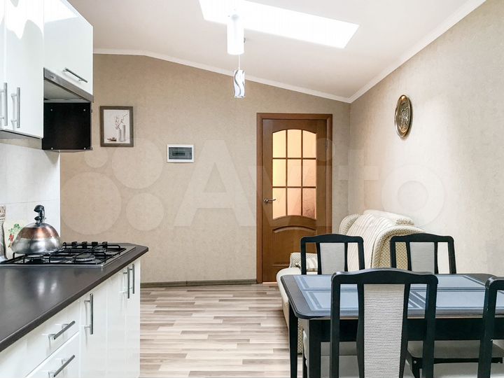 3-к. квартира, 70 м², 4/4 эт.