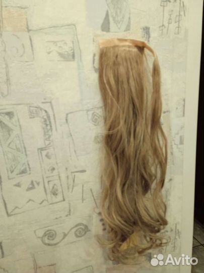 Волосы на заколках искусственные