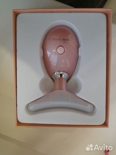 Массажёр Фаберлик для омоложения лица и шеи