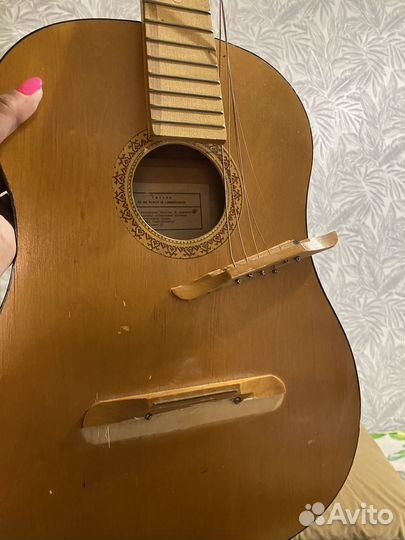 Гитара (нужен ремонт)