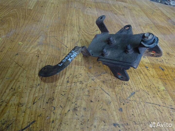 Кронштейн кпп Lifan Breez 2007-2014