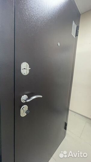 Дверь входная