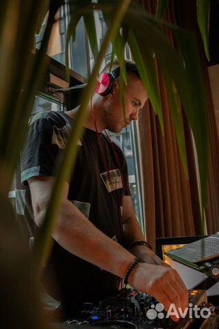Диджей на мероприятие
