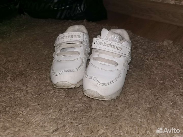 Кроссовки для девочки