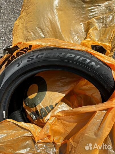 Pirelli Scorpion Verde 255/45 R20