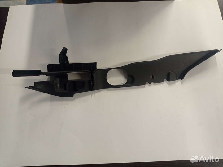 Накладка на крыло внутренняя правая Ford Focus 2
