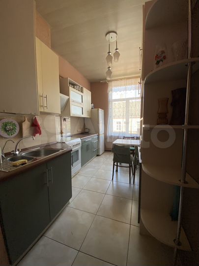 2-к. квартира, 58 м², 3/3 эт.