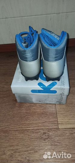 Лыжные ботинки р. 32