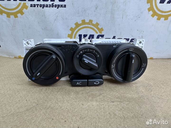 Блок климат-контроля Volkswagen New Beetle 2000