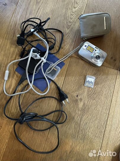 Фотоаппарат sony sybershot 8.1