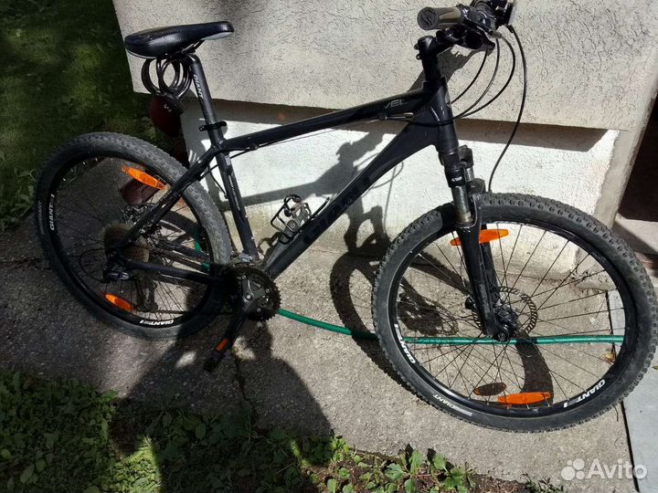 Горный велосипед giant revel 1