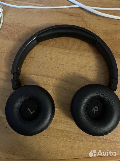 Беспроводные наушники JBL Tune 660NC