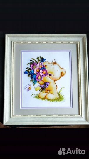 Мишка с букетом