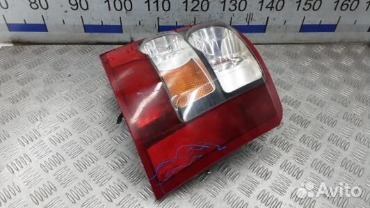 Фонарь задний правый land rover range rover sport