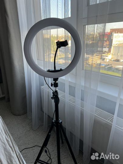 Селфи лампа. Свет для съемки