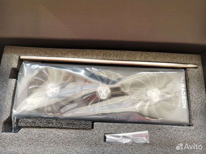 Видеокарта XFX Rx6800xt swft