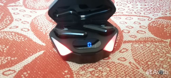 Без проводные наушники