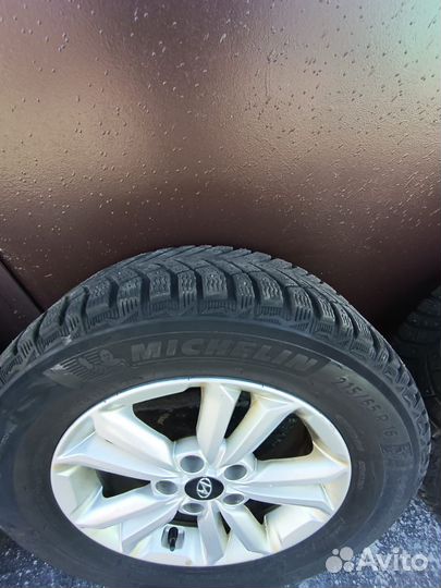 R16 Michelin X-Ice North 4 215/65, PCD 5x114.3 DIA 67.1