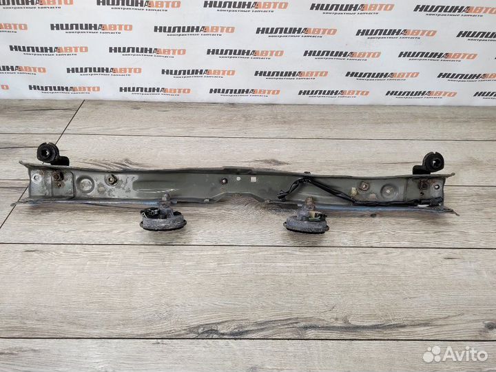Панель передняя Toyota Avensis 2 хетчбэк ZZT251