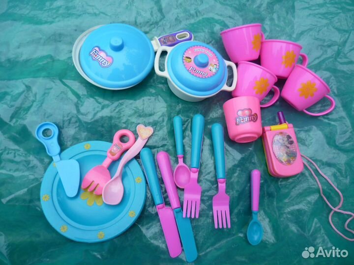 Набор игрушечной посуды