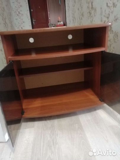 Тумба под телевизор